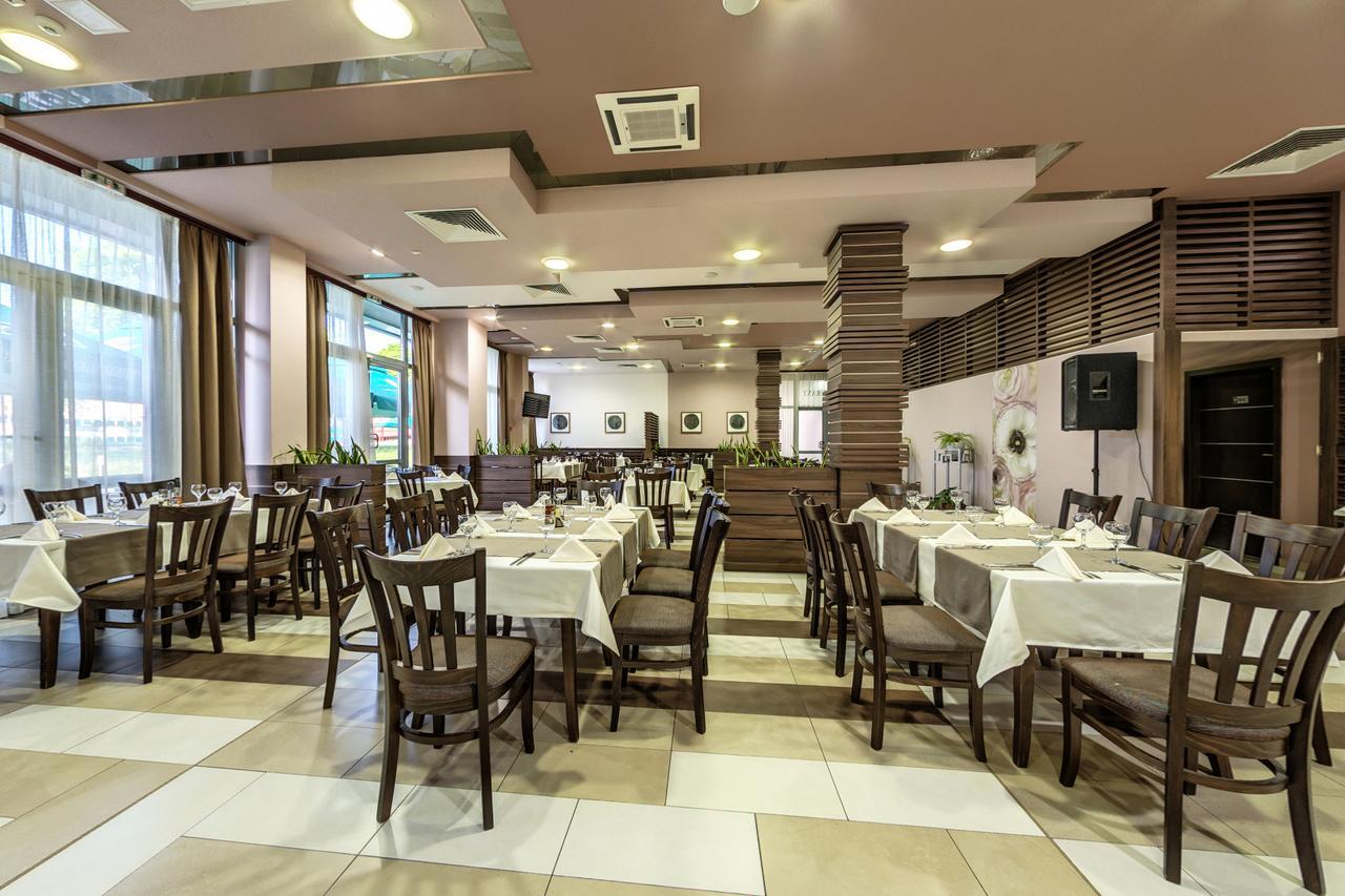 Hotel Arena Σάμοκοβ Εξωτερικό φωτογραφία