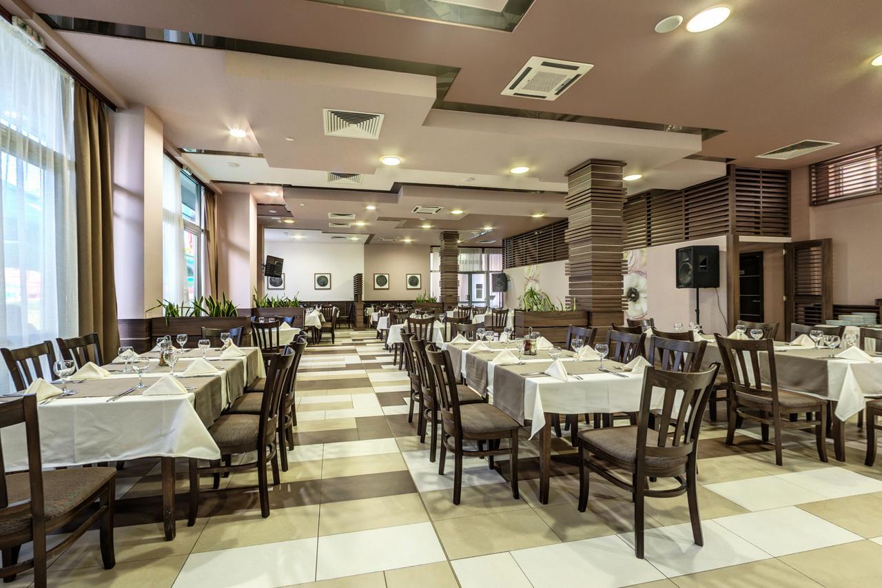 Hotel Arena Σάμοκοβ Εξωτερικό φωτογραφία